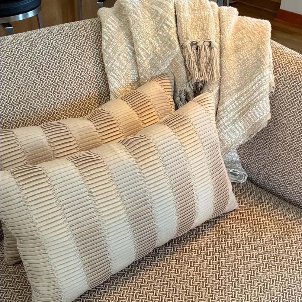 EUC WEST ELM PILLOW COVERS, 12 x 21, Taupe in color, see all detail photos